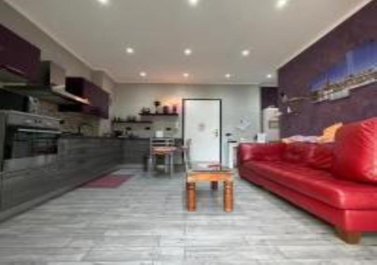 Casa Vacanza Glicine เวนาเรีย เรอาเล ภายนอก รูปภาพ