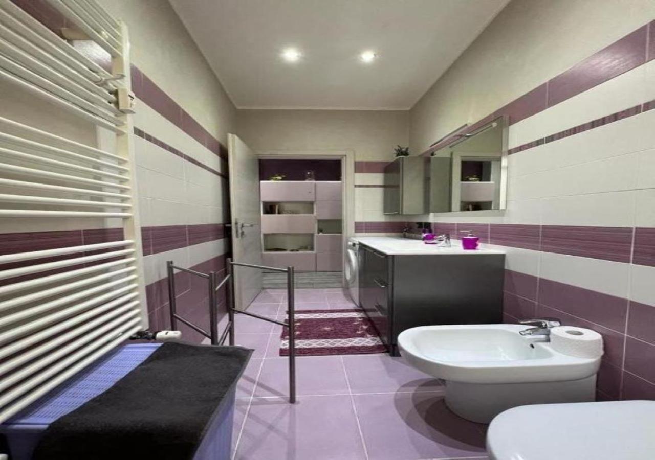 Casa Vacanza Glicine เวนาเรีย เรอาเล ภายนอก รูปภาพ