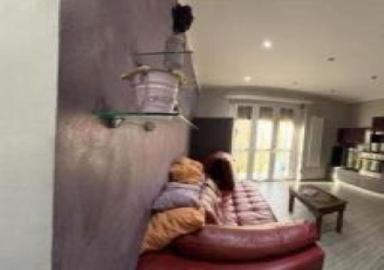Casa Vacanza Glicine เวนาเรีย เรอาเล ภายนอก รูปภาพ